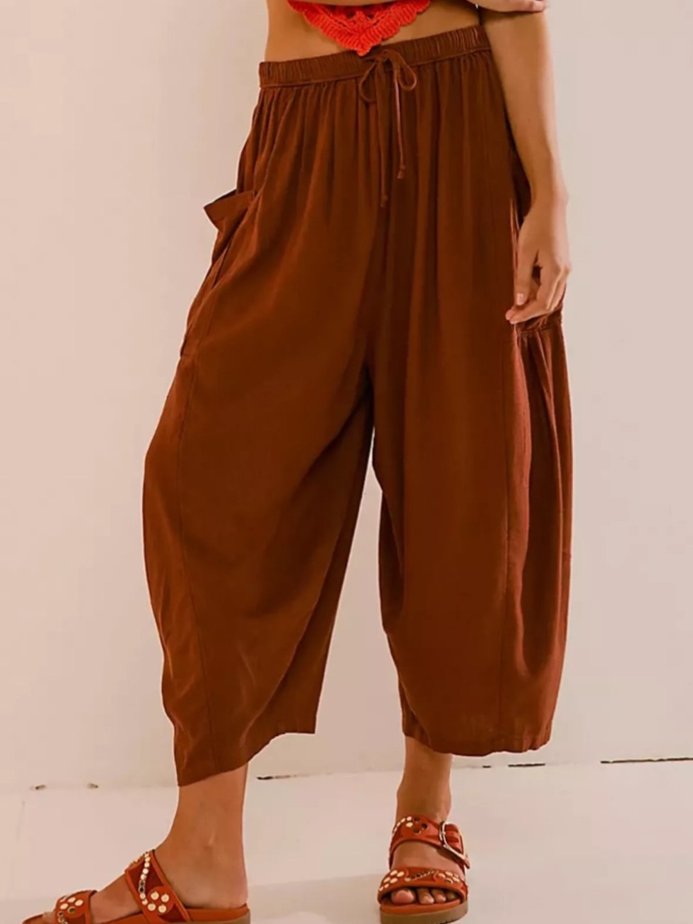 Free People Quinn pant in Brownie Small relaxed flowy crop